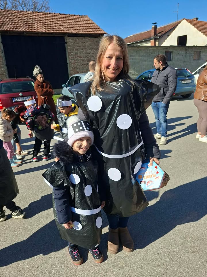 OREHOVICA Maškare preuzele ključeve općine i zasladile se krafnama (4)