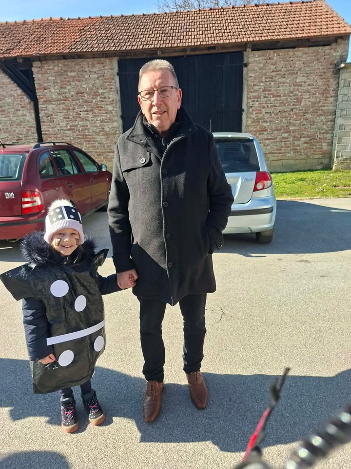 OREHOVICA Maškare preuzele ključeve općine i zasladile se krafnama (5)