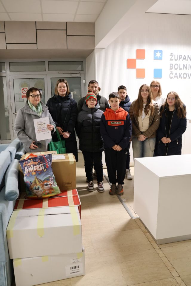 OŠ DONJI KRALJEVEC Učenici i roditelji prikupili plišance za djecu na dječjoj kirurgiji (5)
