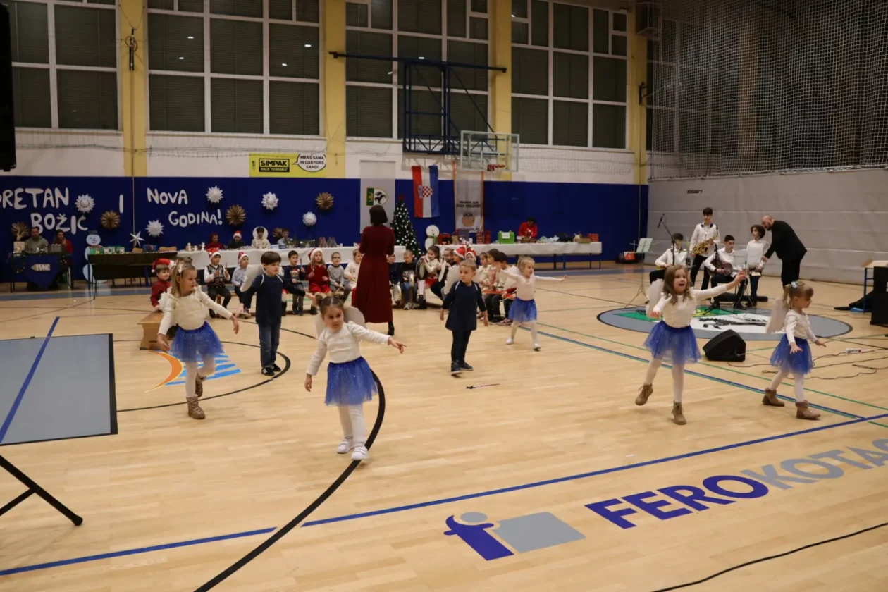 OŠ Donji Kraljevec, božićni sajam, božić, priredba (102)