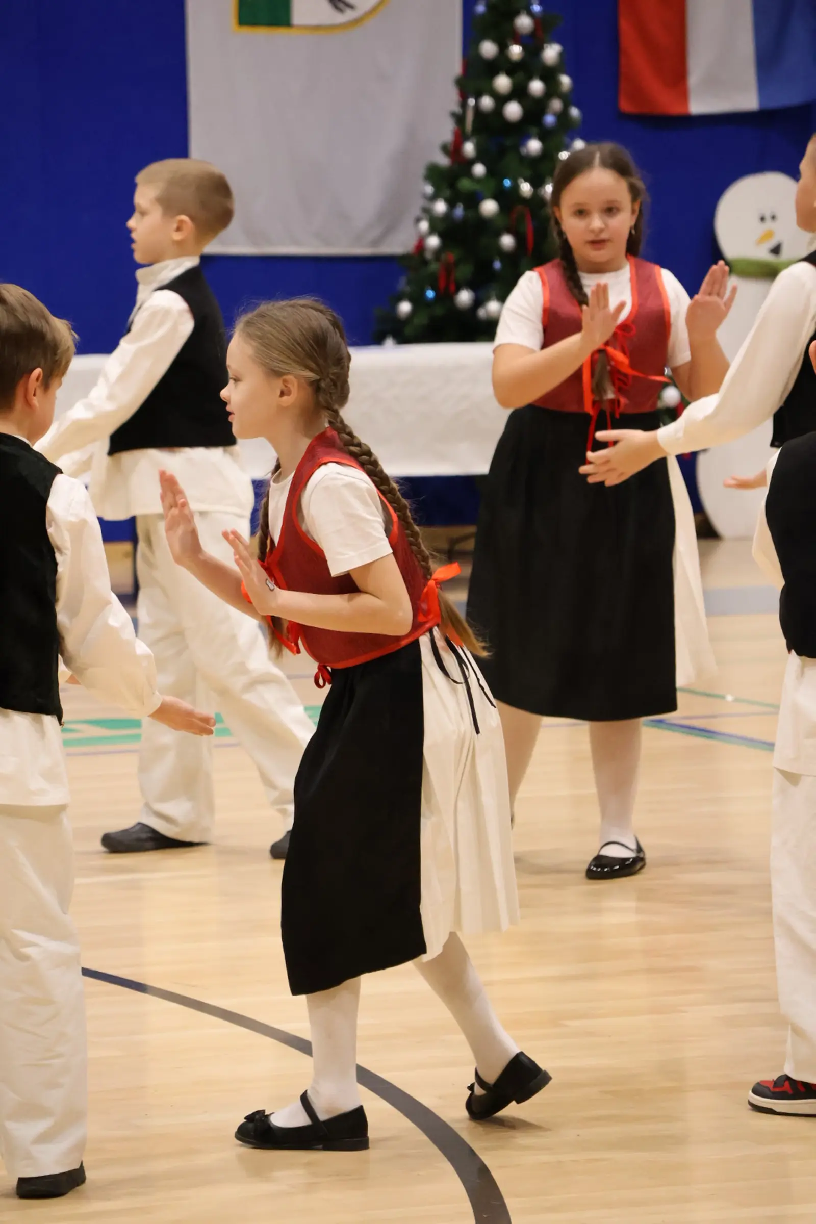 OŠ Donji Kraljevec, božićni sajam, božić, priredba (107) OŠ Donji Kraljevec, božićni sajam, božić, priredba (107)