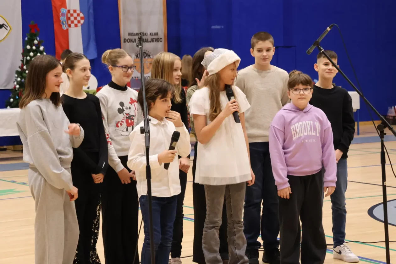 OŠ Donji Kraljevec, božićni sajam, božić, priredba (125)