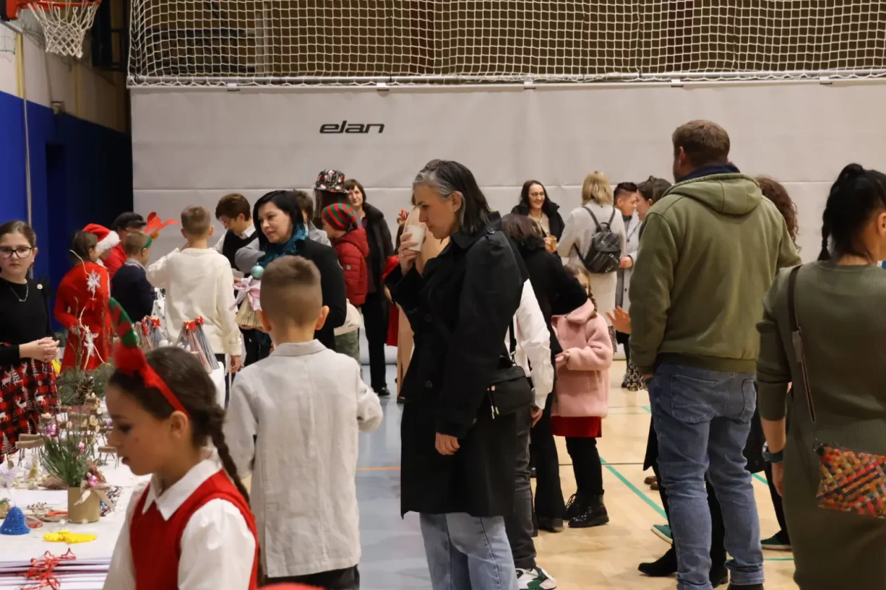 OŠ Donji Kraljevec, božićni sajam, božić, priredba (16)