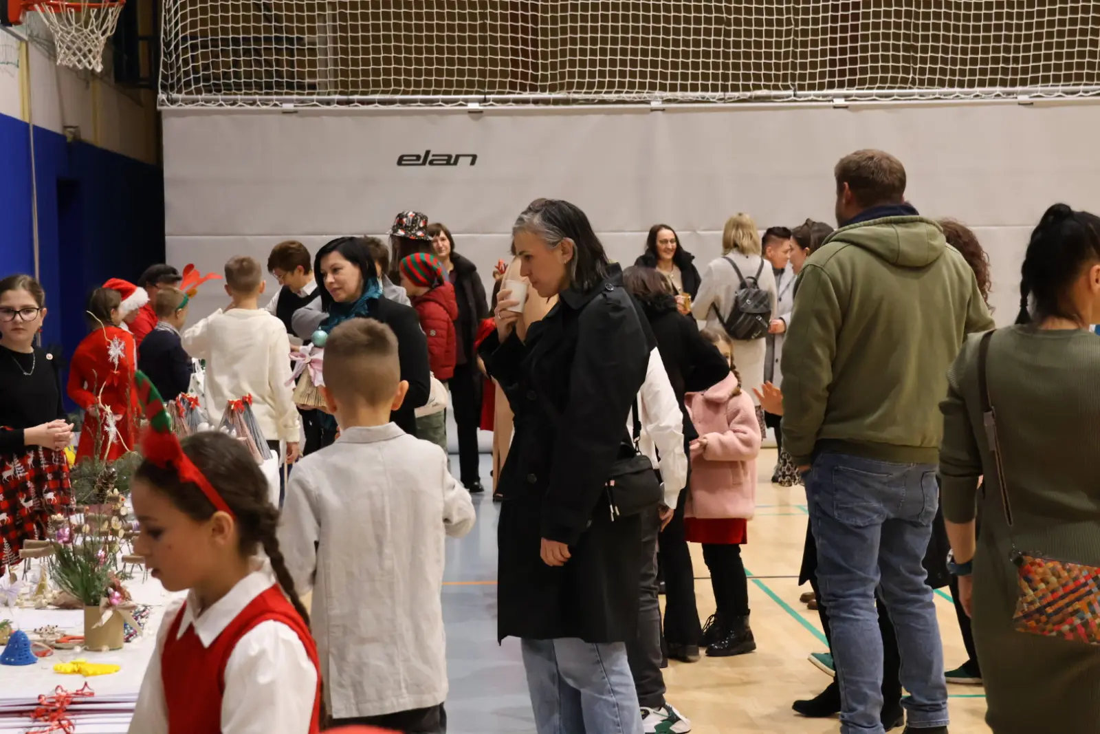 OŠ Donji Kraljevec, božićni sajam, božić, priredba (16) OŠ Donji Kraljevec, božićni sajam, božić, priredba (16)