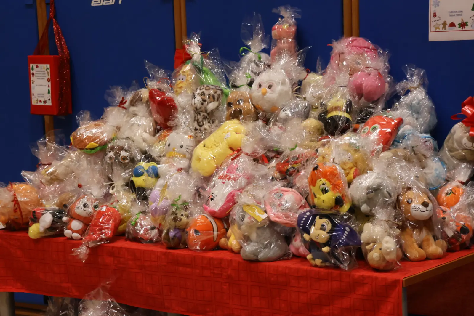 OŠ Donji Kraljevec, božićni sajam, božić, priredba (45) OŠ Donji Kraljevec, božićni sajam, božić, priredba (45)