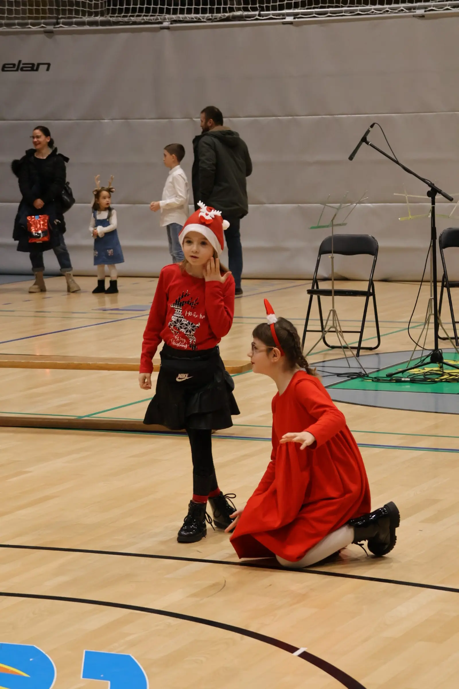 OŠ Donji Kraljevec, božićni sajam, božić, priredba (72) OŠ Donji Kraljevec, božićni sajam, božić, priredba (72)