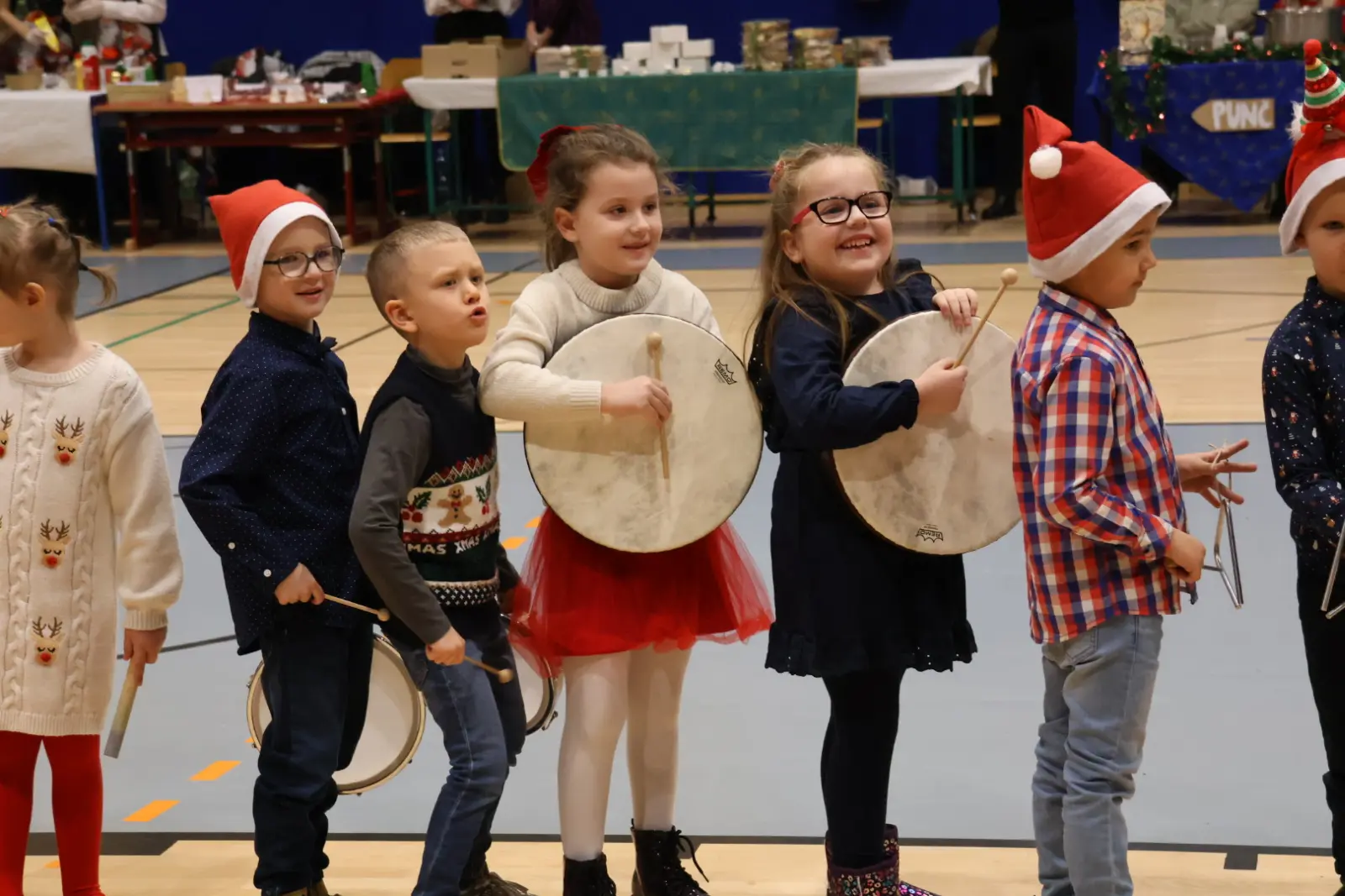 OŠ Donji Kraljevec, božićni sajam, božić, priredba (98) OŠ Donji Kraljevec, božićni sajam, božić, priredba (98)