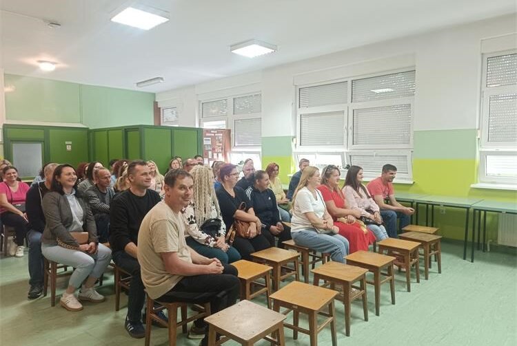 OŠ GORNJI MIHALJEVEC Roditeljski sastanak o sigurnosti djece u prometu (3)