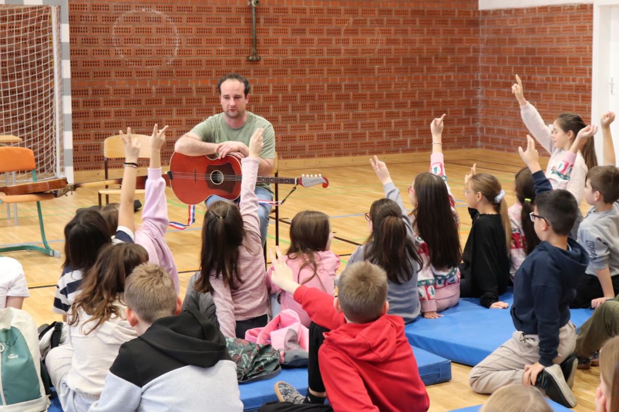 OŠ HODOŠAN Učenici obilježili Mjesec međimurske popevke (12)