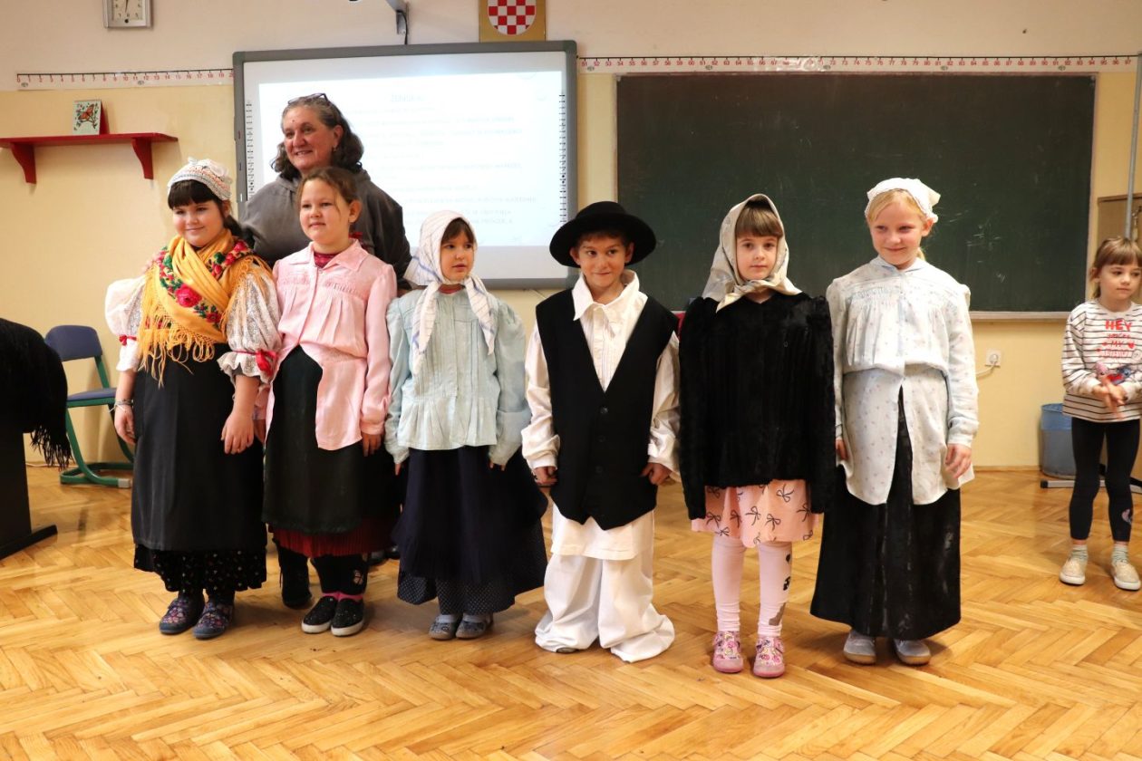 OŠ HODOŠAN Učenici obilježili Mjesec međimurske popevke (14)