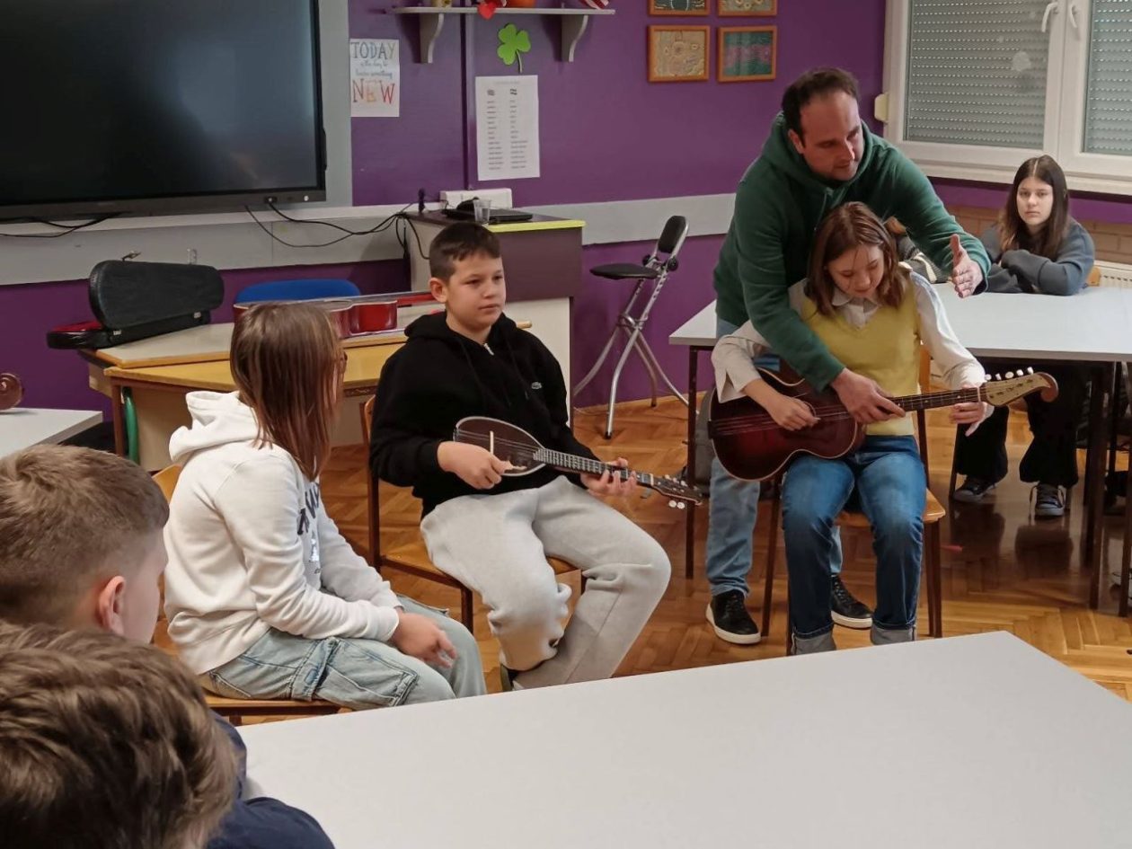 OŠ HODOŠAN Učenici obilježili Mjesec međimurske popevke (28)