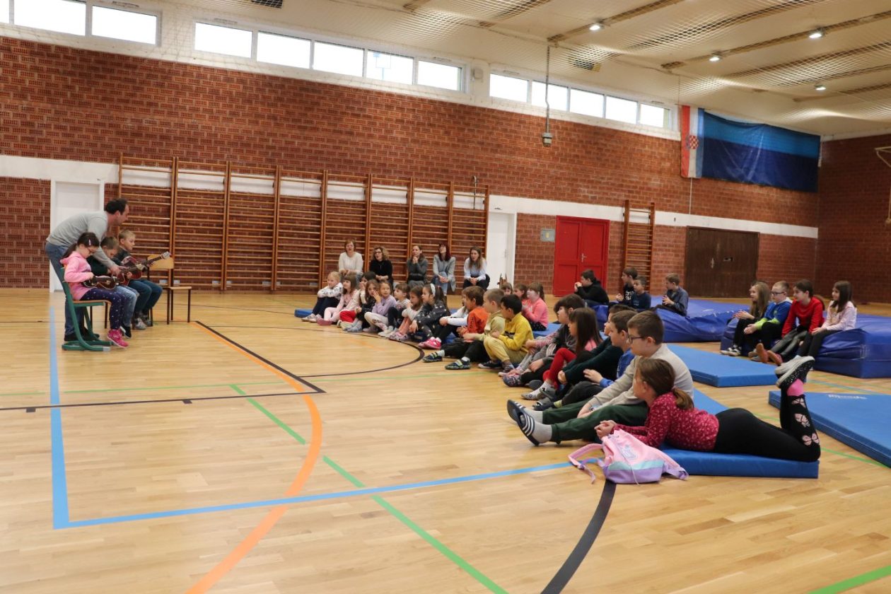 OŠ HODOŠAN Učenici obilježili Mjesec međimurske popevke (46)