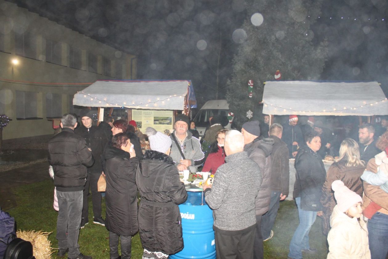 OŠ Hodošan advent 2025 (66) OŠ Hodošan advent 2025 (66)