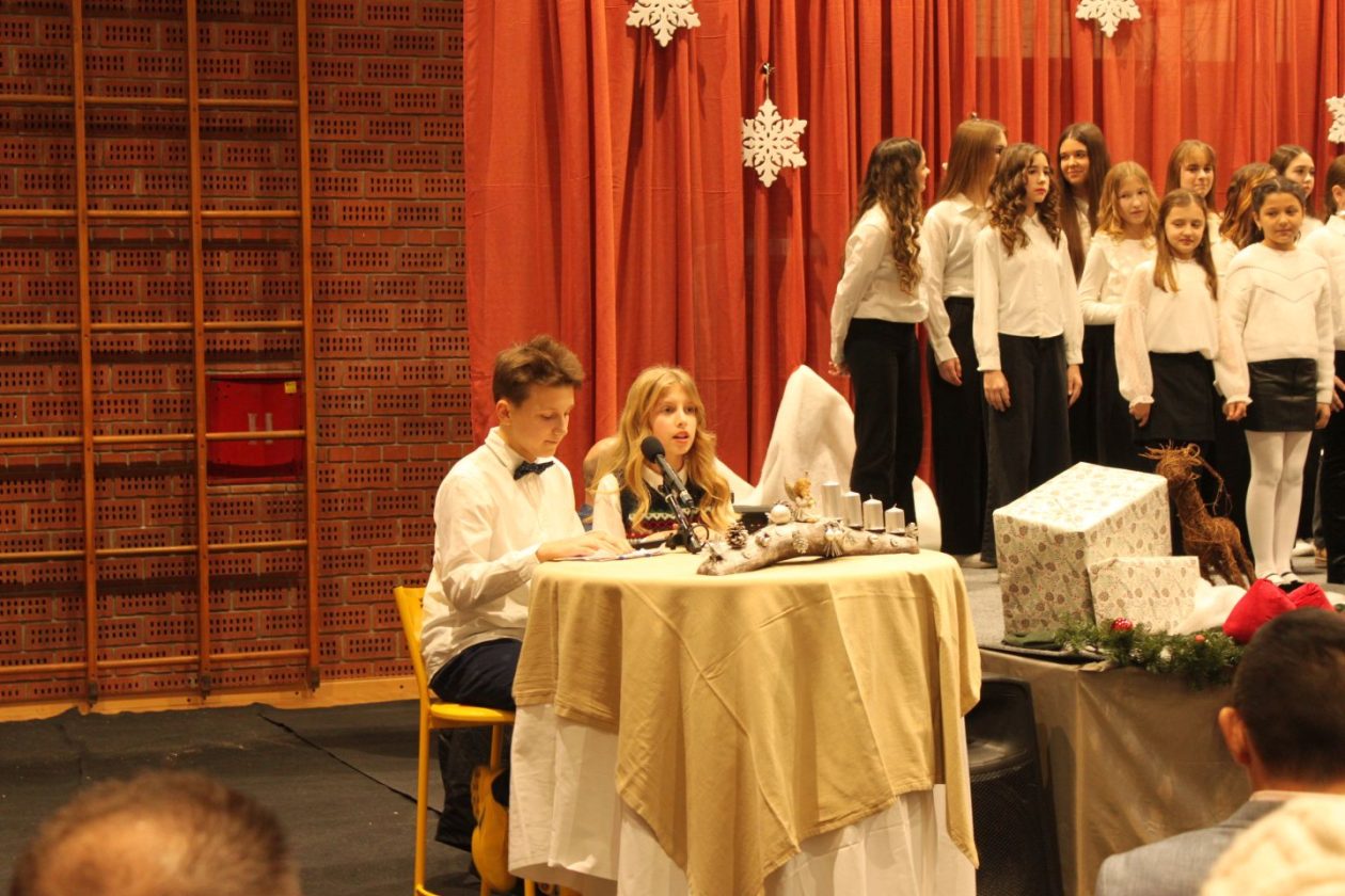 OŠ Hodošan advent 2025 (74) OŠ Hodošan advent 2025 (74)