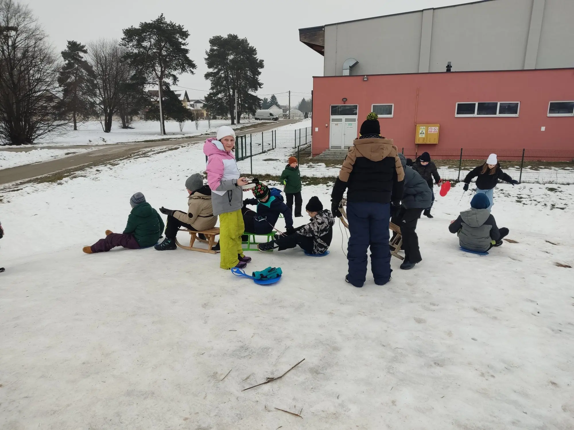 OŠ Ivanovec sanjkanje (13)