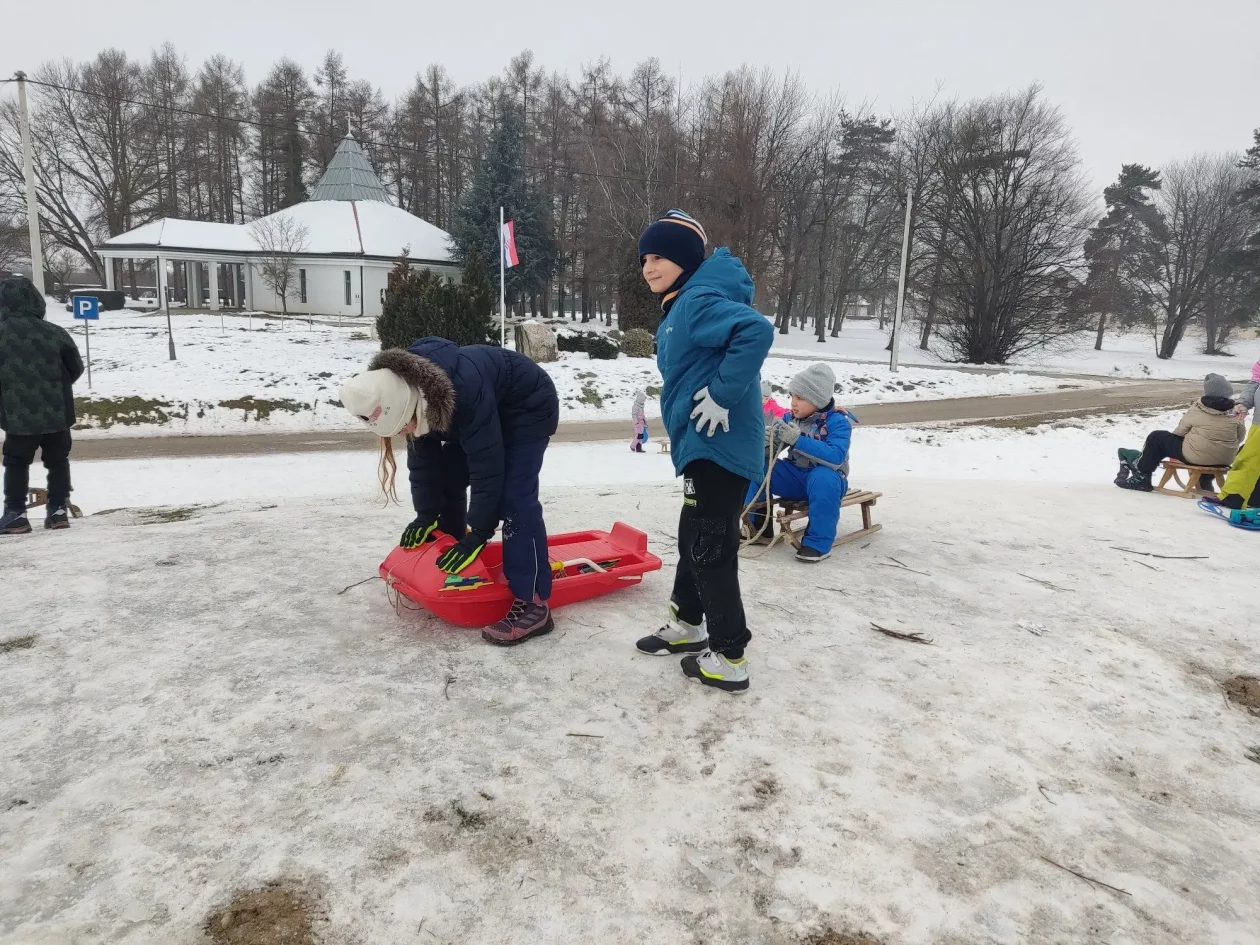 OŠ Ivanovec sanjkanje (16)