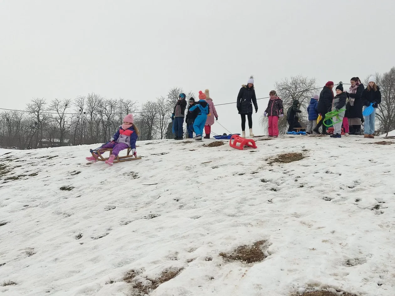 OŠ Ivanovec sanjkanje (17)