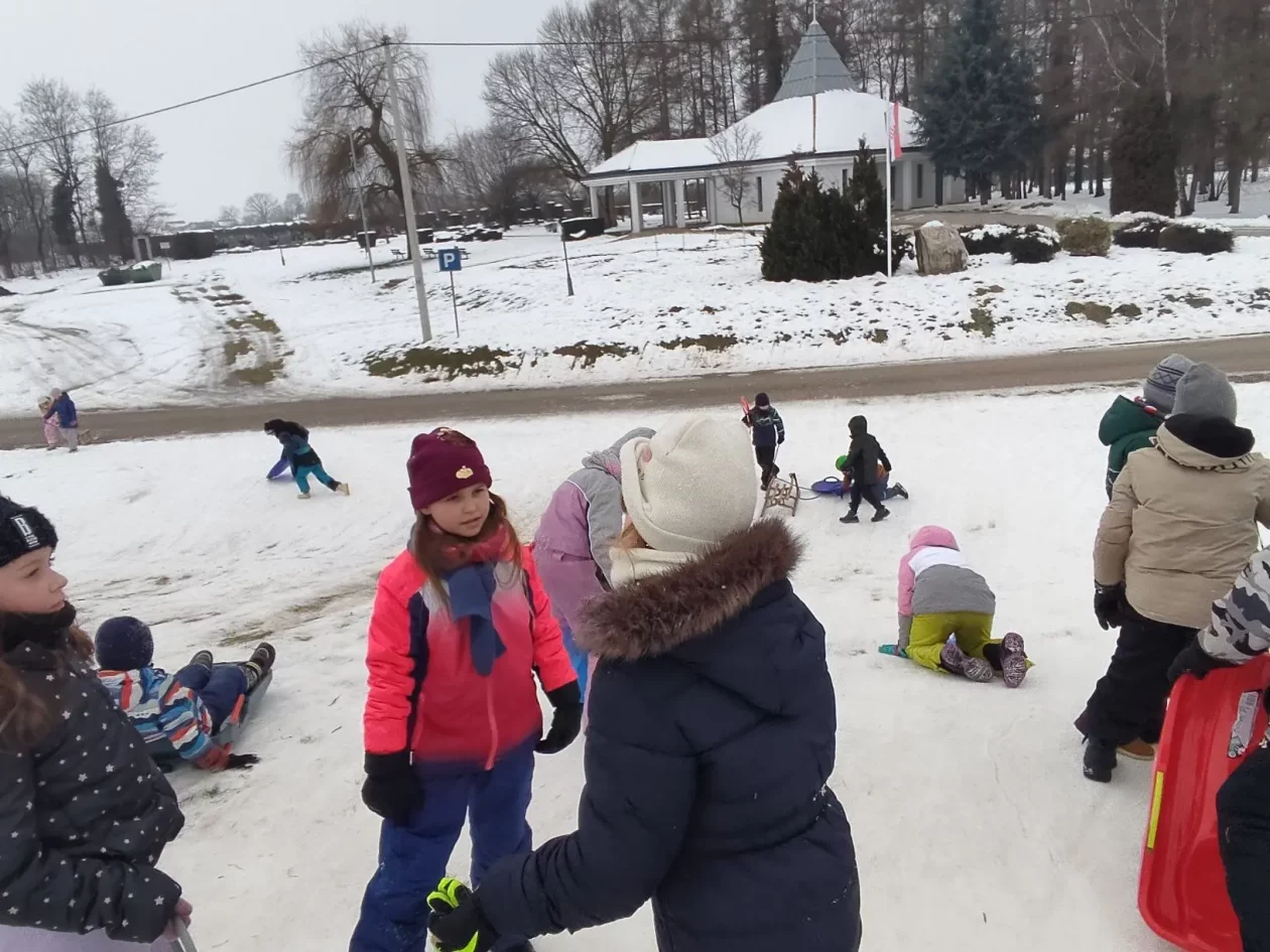 OŠ Ivanovec sanjkanje (5)