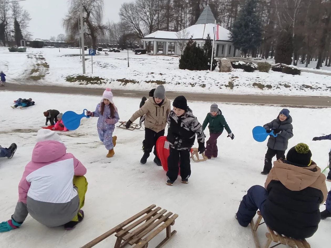 OŠ Ivanovec sanjkanje (6)