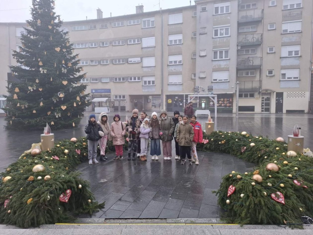 OŠ KURŠANEC Učenice uživale u nezaboravnom jutru na klizalištu u Čakovcu (7)