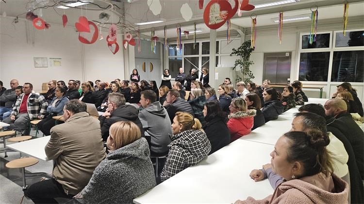 OŠ Orehovica (2) OŠ Orehovica (2)