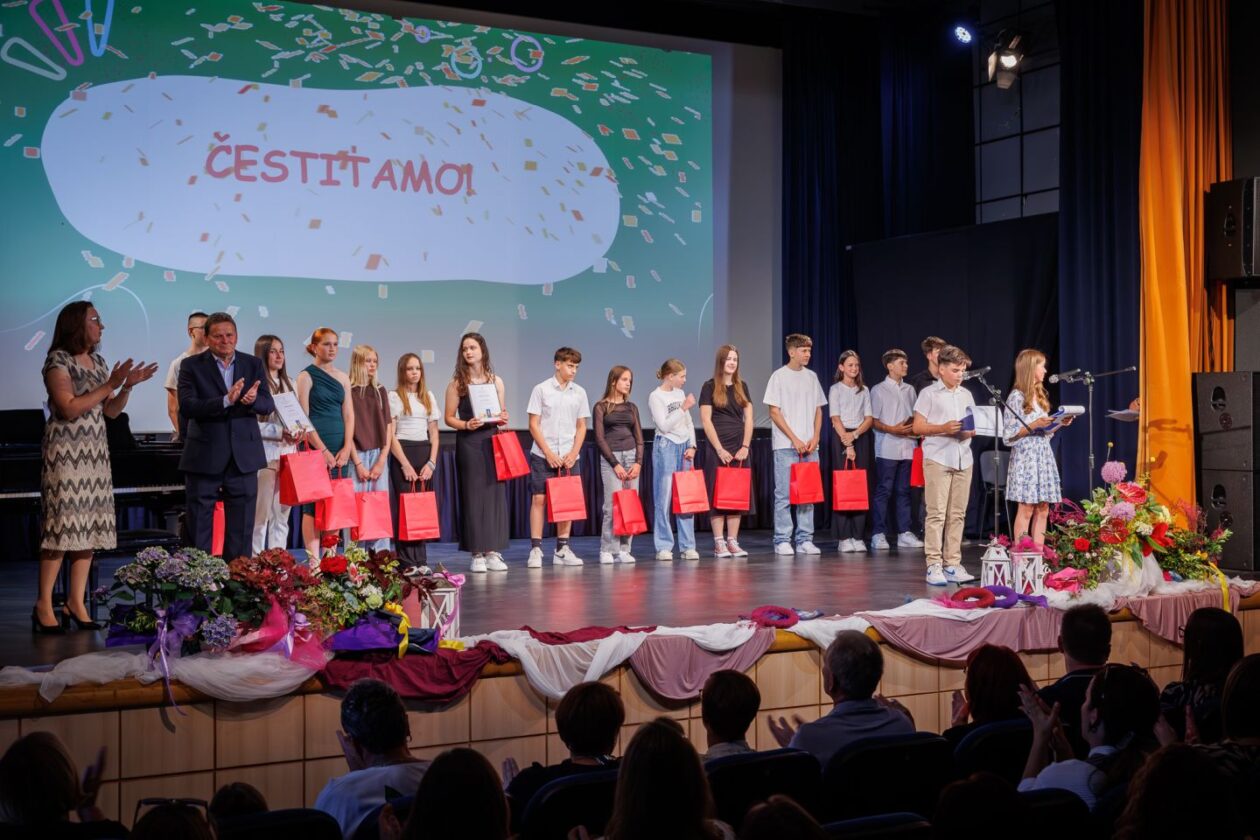 OŠ PRELOG Svečano obilježen Dan škole (14)