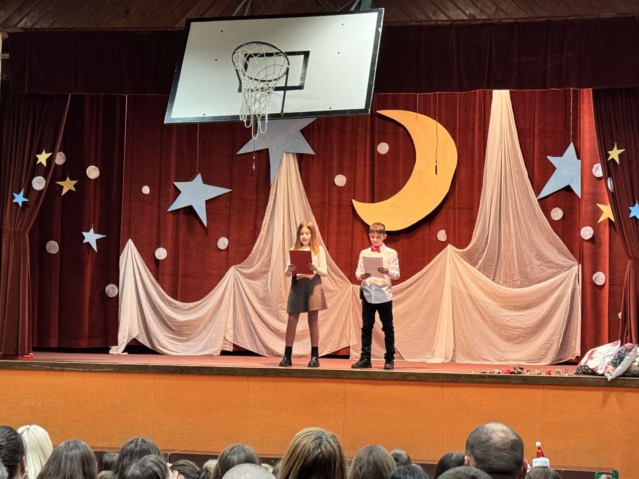 OŠ Petar Zrinski Šenkovec božićna priredba 2025 (1) OŠ Petar Zrinski Šenkovec božićna priredba 2025 (1)