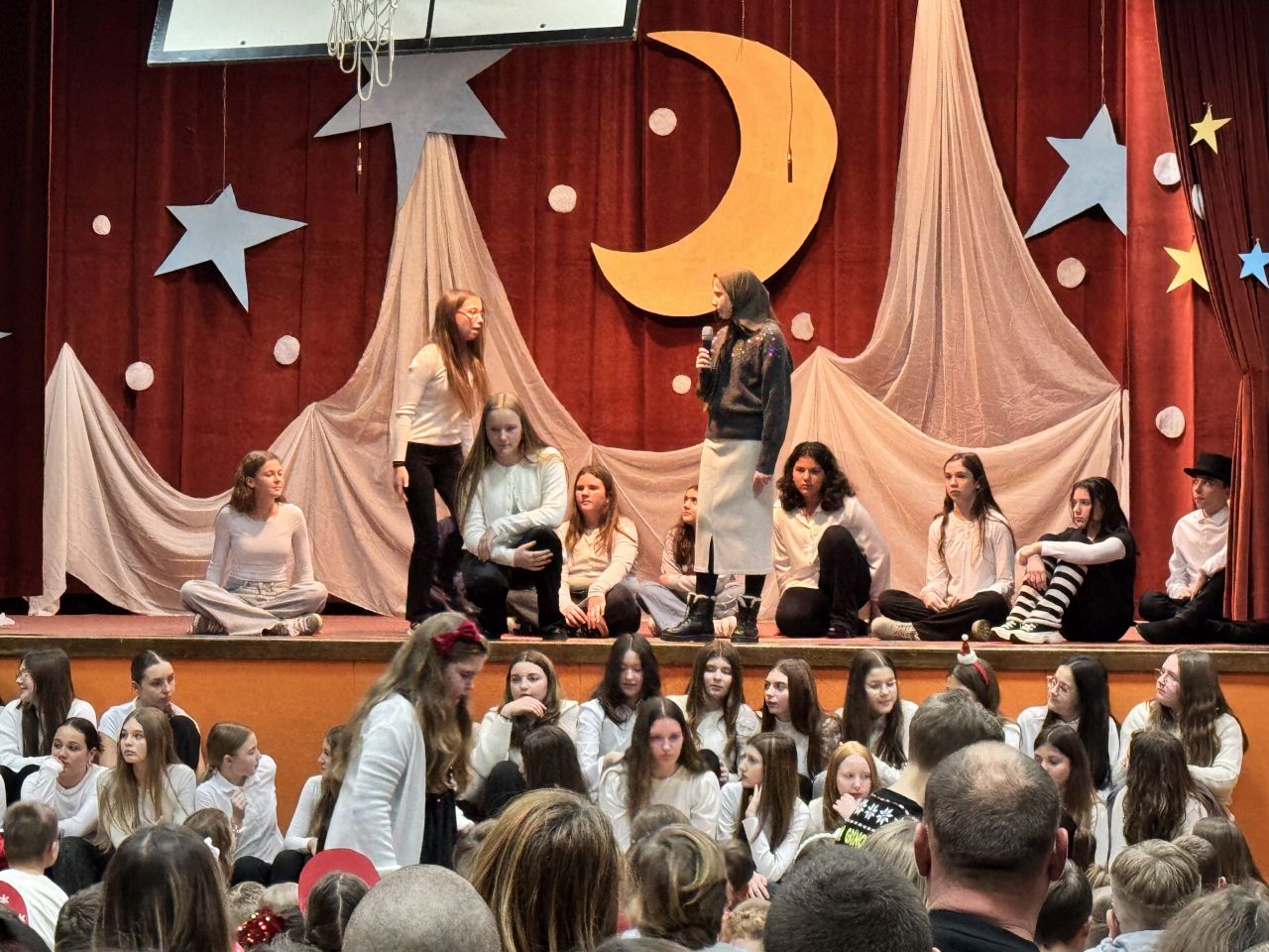 OŠ Petar Zrinski Šenkovec božićna priredba 2025 (11) OŠ Petar Zrinski Šenkovec božićna priredba 2025 (11)