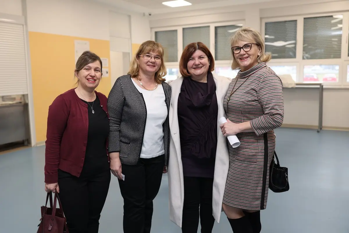 OŠ VLADIMIRA NAZORA matematika (19)