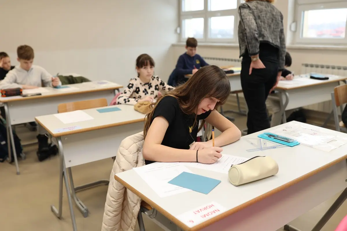 OŠ VLADIMIRA NAZORA matematika (72)