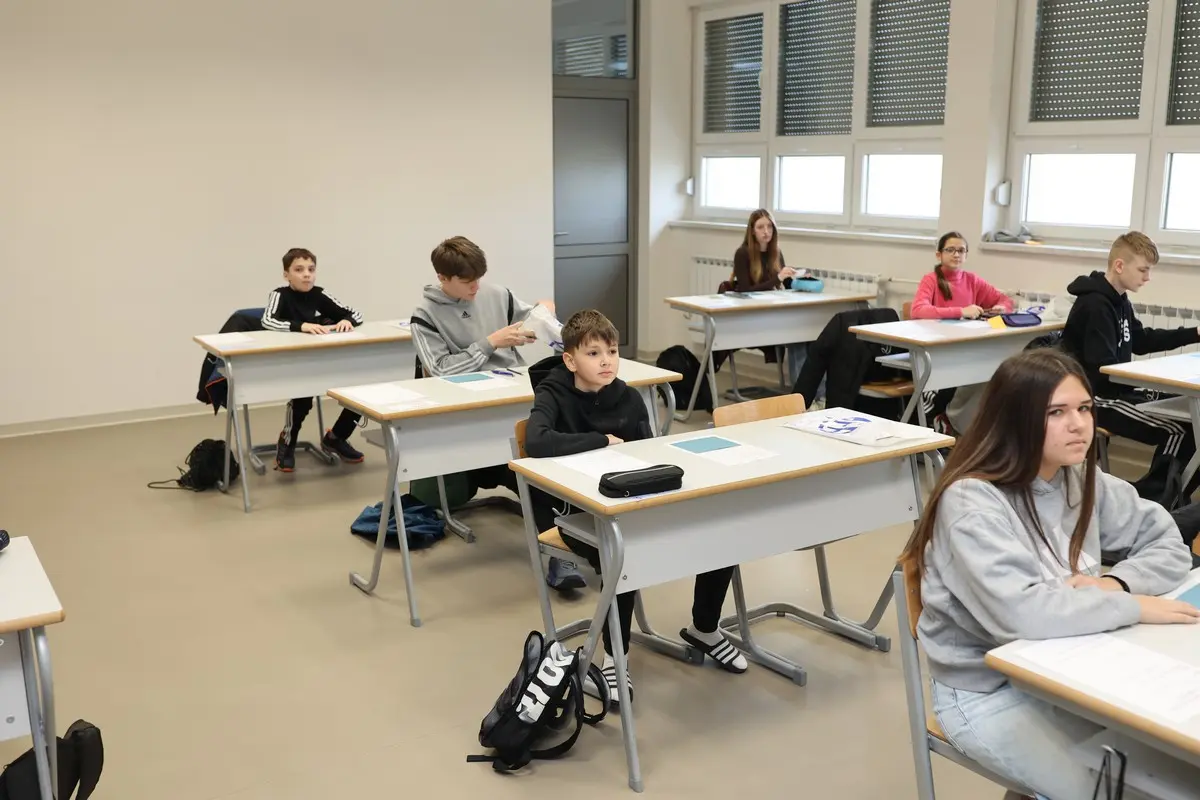 OŠ VLADIMIRA NAZORA matematika (76)