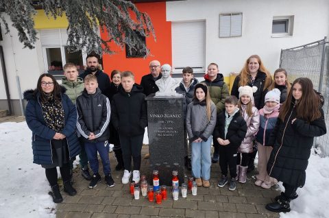 OŠ VRATIŠINEC Učenici obilježili 136. rođendan Vinka Žganca (11)