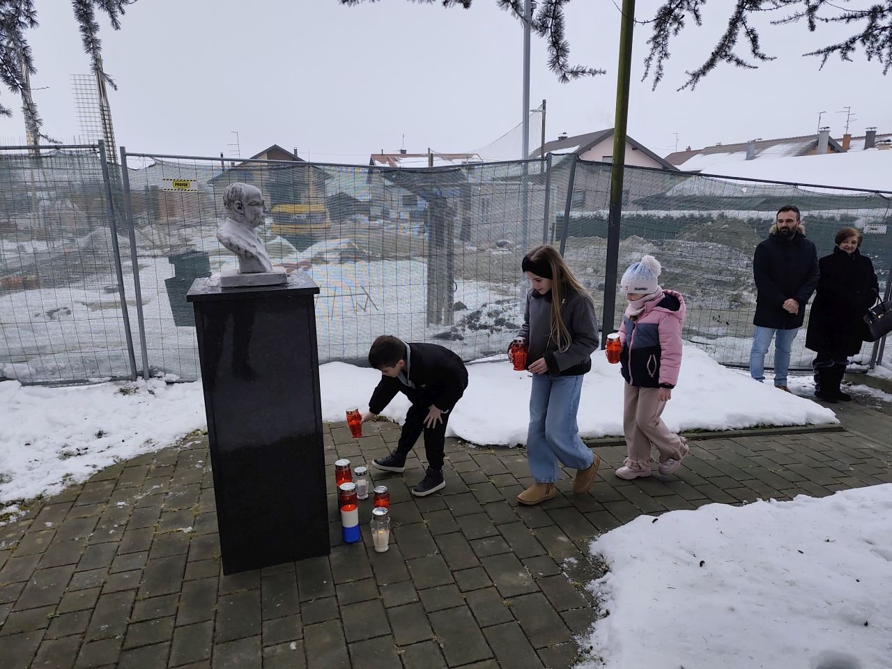 OŠ VRATIŠINEC Učenici obilježili 136. rođendan Vinka Žganca (6)
