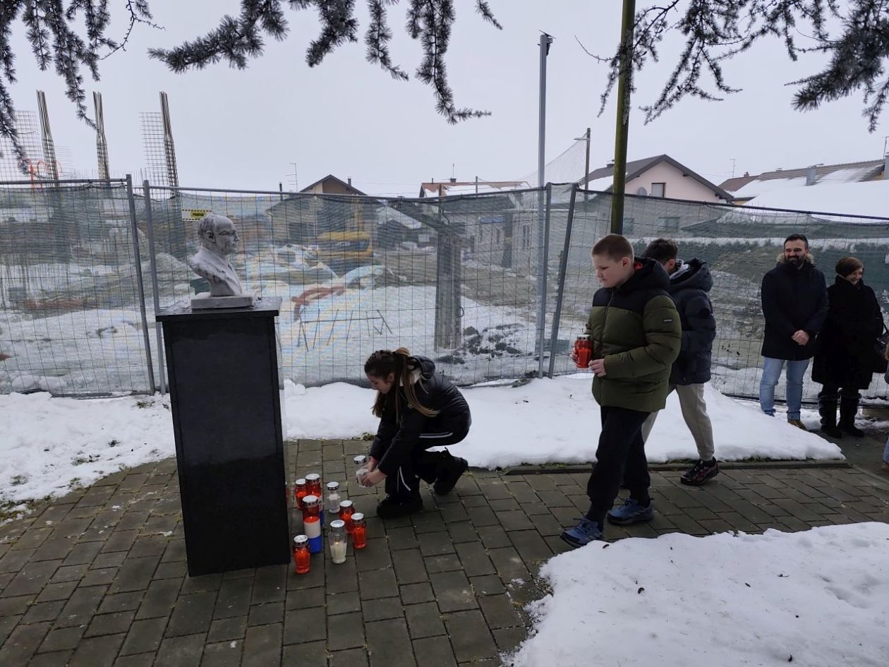 OŠ VRATIŠINEC Učenici obilježili 136. rođendan Vinka Žganca (8)