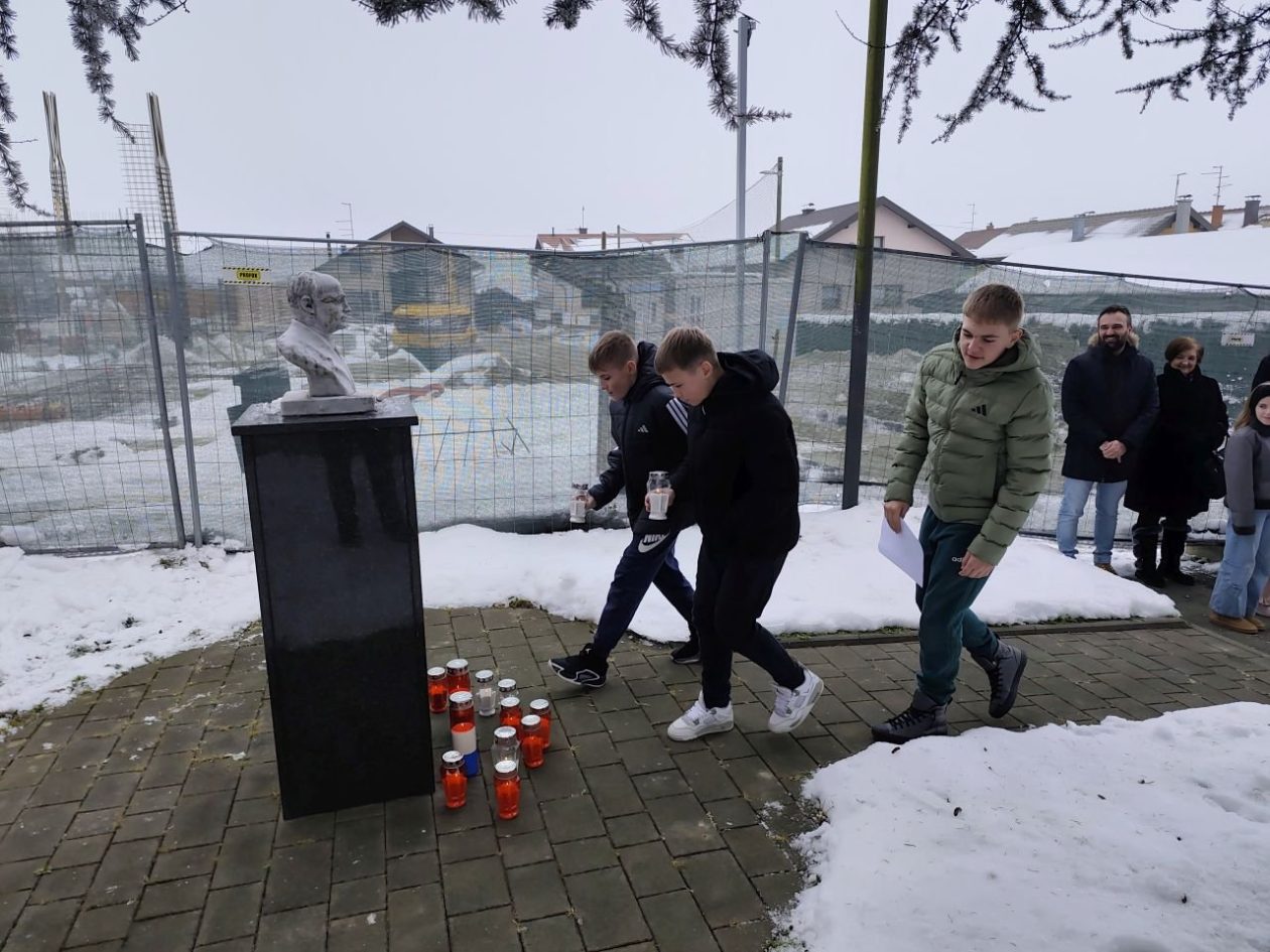 OŠ VRATIŠINEC Učenici obilježili 136. rođendan Vinka Žganca (9)