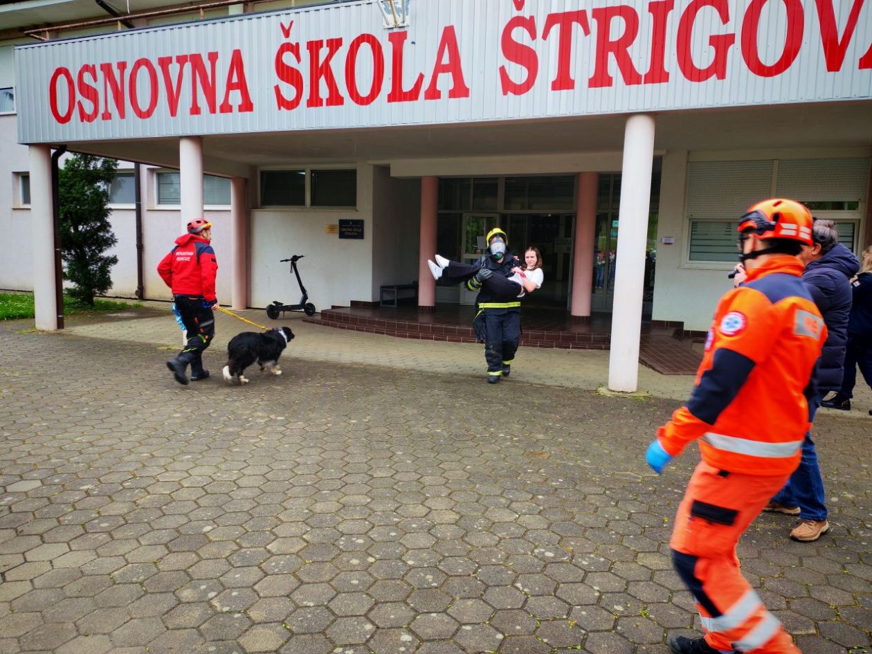 OŠ štrigova pokazna vježba dvd štrigova potres 2026 (6) OŠ štrigova pokazna vježba dvd štrigova potres 2026 (6)