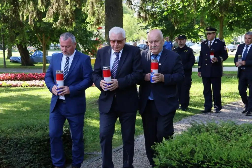 Obiljezavanje-Dana-drzavnosti-13-1024×683-1 Obiljezavanje-Dana-drzavnosti-13-1024×683-1