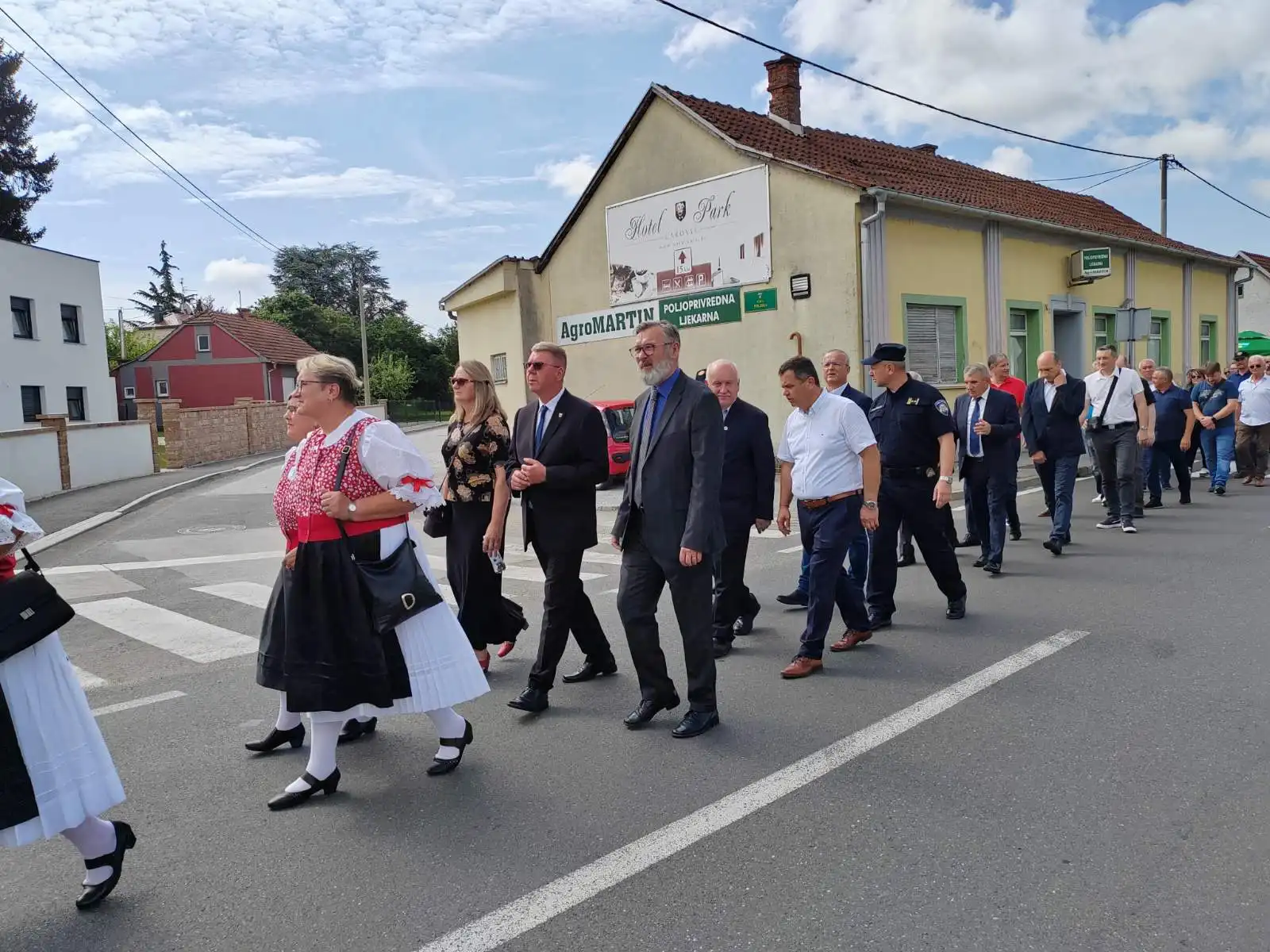 Obilježena 33. obljetnica zaustavljanja tenkova JNA (10) Obilježena 33. obljetnica zaustavljanja tenkova JNA (10)