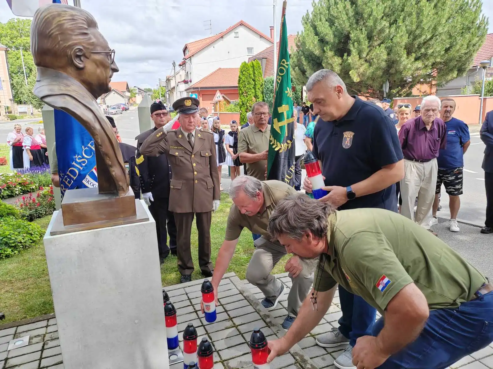 Obilježena 33. obljetnica zaustavljanja tenkova JNA (13) Obilježena 33. obljetnica zaustavljanja tenkova JNA (13)