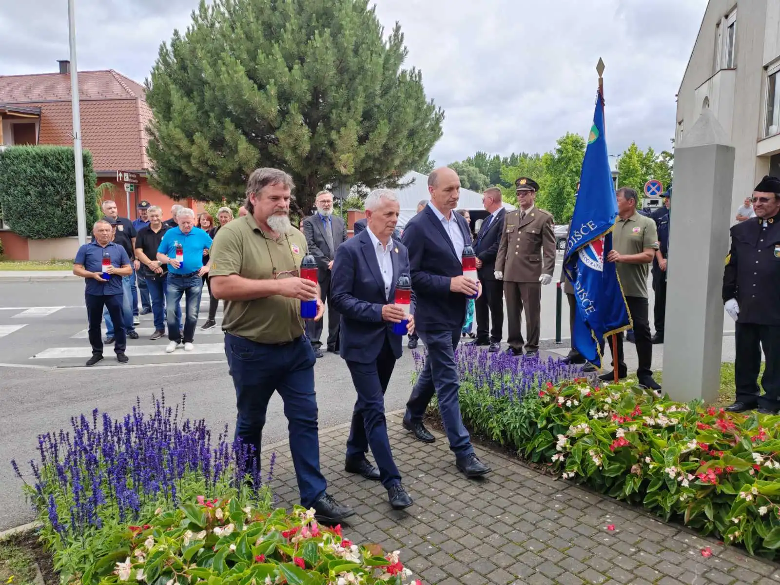Obilježena 33. obljetnica zaustavljanja tenkova JNA (30) Obilježena 33. obljetnica zaustavljanja tenkova JNA (30)