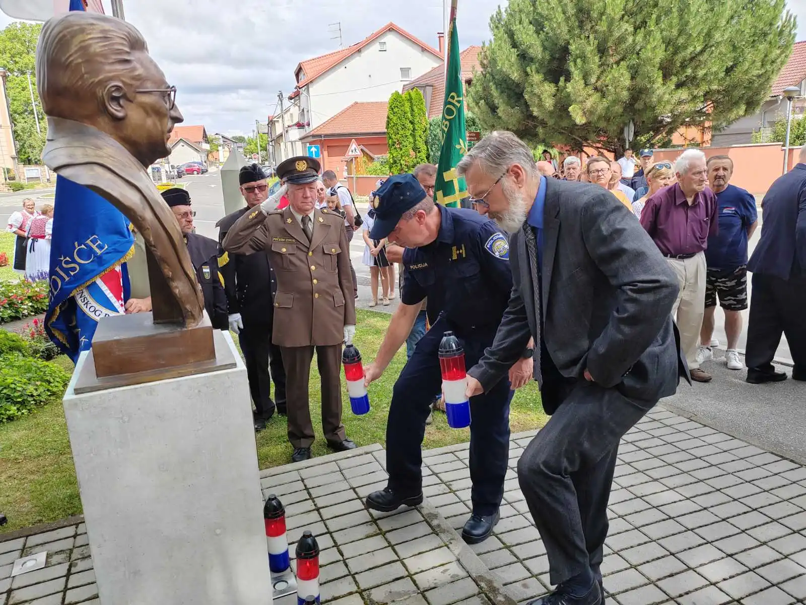 Obilježena 33. obljetnica zaustavljanja tenkova JNA (43) Obilježena 33. obljetnica zaustavljanja tenkova JNA (43)