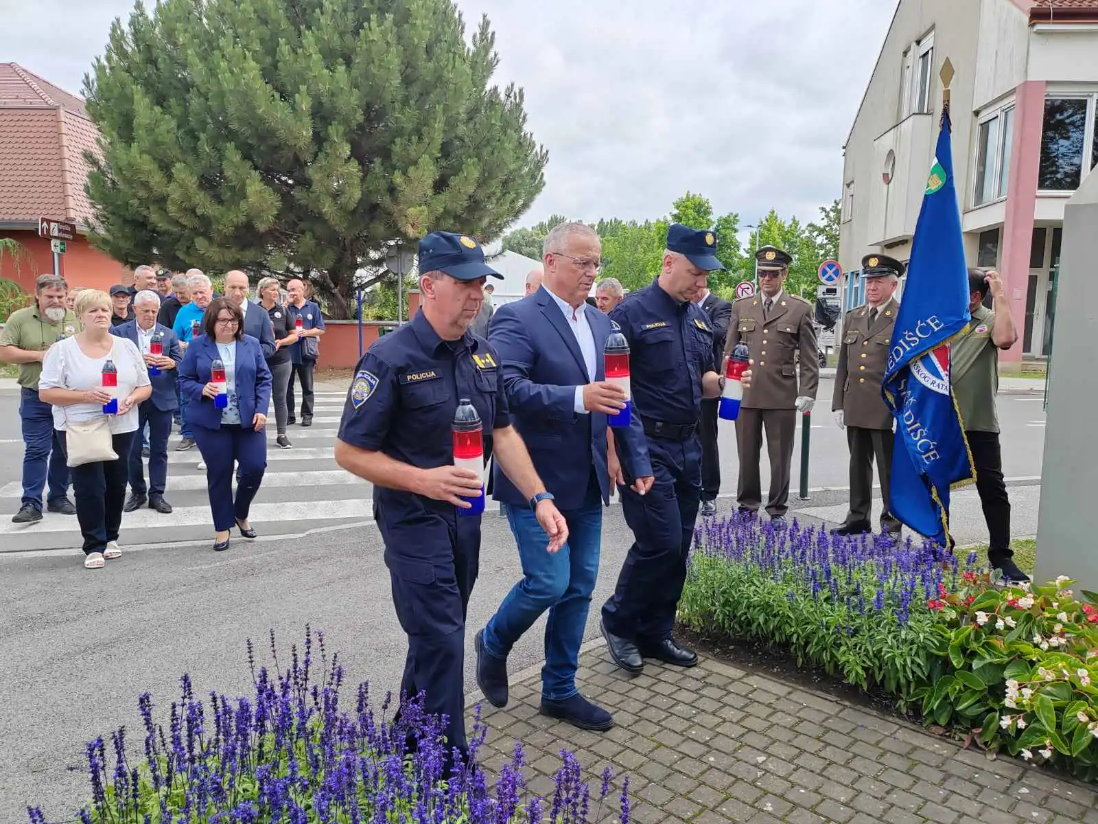 Obilježena 33. obljetnica zaustavljanja tenkova JNA (45) Obilježena 33. obljetnica zaustavljanja tenkova JNA (45)