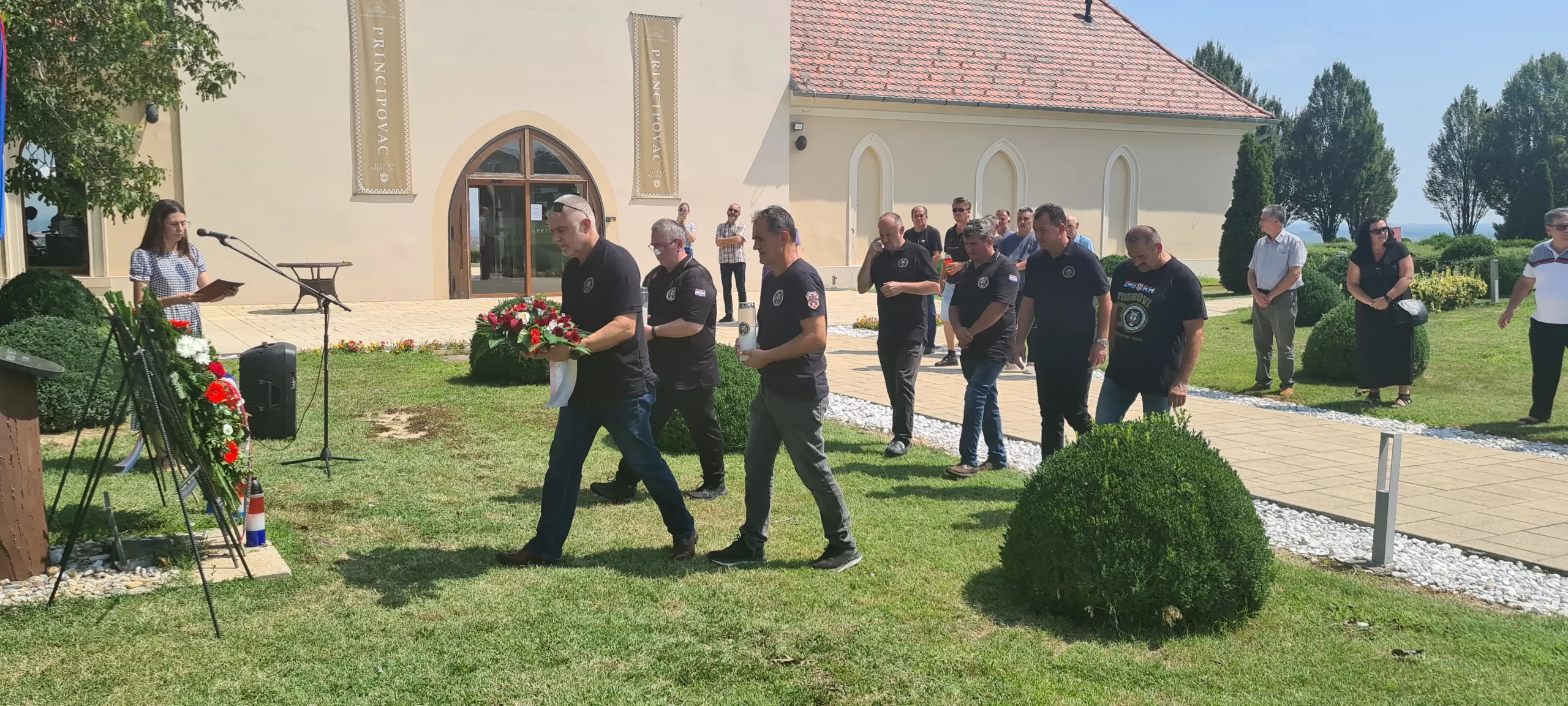 Obilježena 33.obljetnica pogibije Zoltana Hadrova i Predraga Jurčeca (9) Obilježena 33.obljetnica pogibije Zoltana Hadrova i Predraga Jurčeca (9)