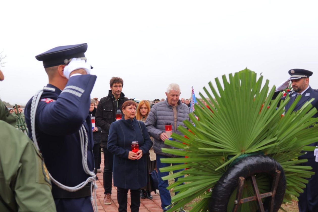 Obilježena 34. godišnjica pogibije pripadnika SJP Roda Čakovec se prisjetio trojice Međimuraca (19)