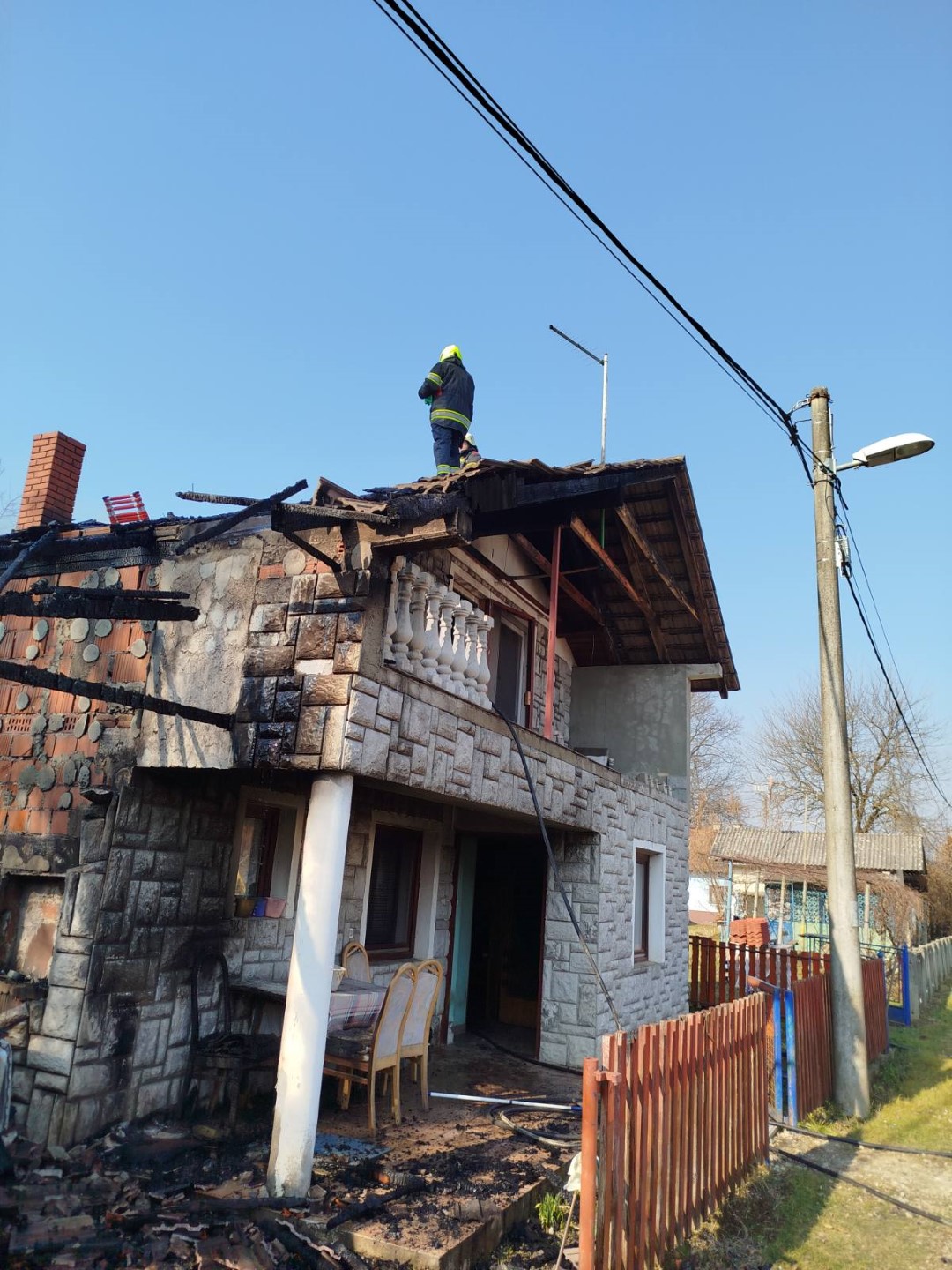 Obitelj Štefanič – Žabnik, izgorjela kuća (1) Obitelj Štefanič - Žabnik, izgorjela kuća (17)
