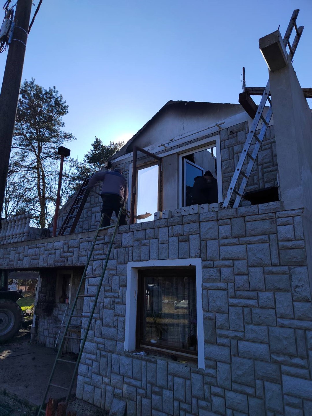 Obitelj Štefanič – Žabnik, izgorjela kuća (16) Obitelj Štefanič - Žabnik, izgorjela kuća (17)