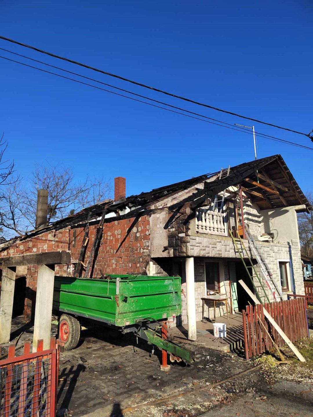 Obitelj Štefanič – Žabnik, izgorjela kuća (9) Obitelj Štefanič – Žabnik, izgorjela kuća (9)