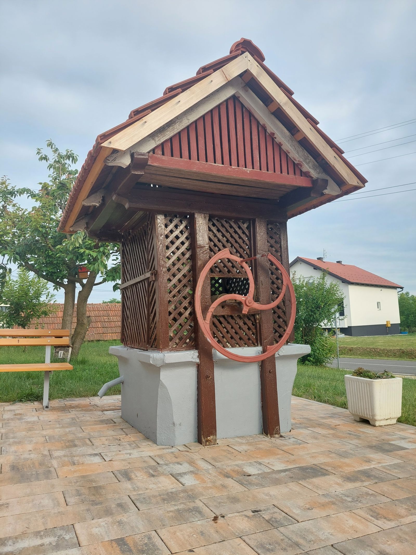 Obnova bunara PŠ Zasadbreg 72 Obnova bunara PŠ Zasadbreg 72