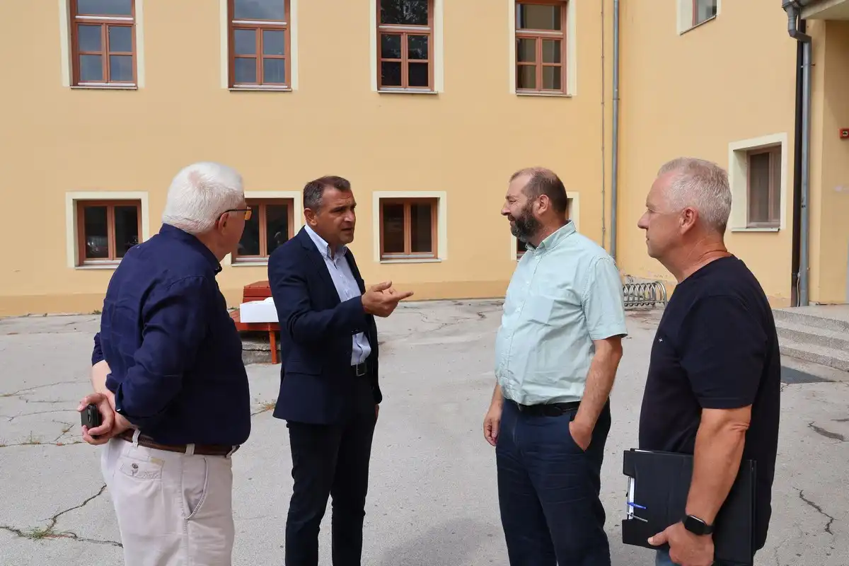 Obnova fasade Osnovne škole Prelog (2)