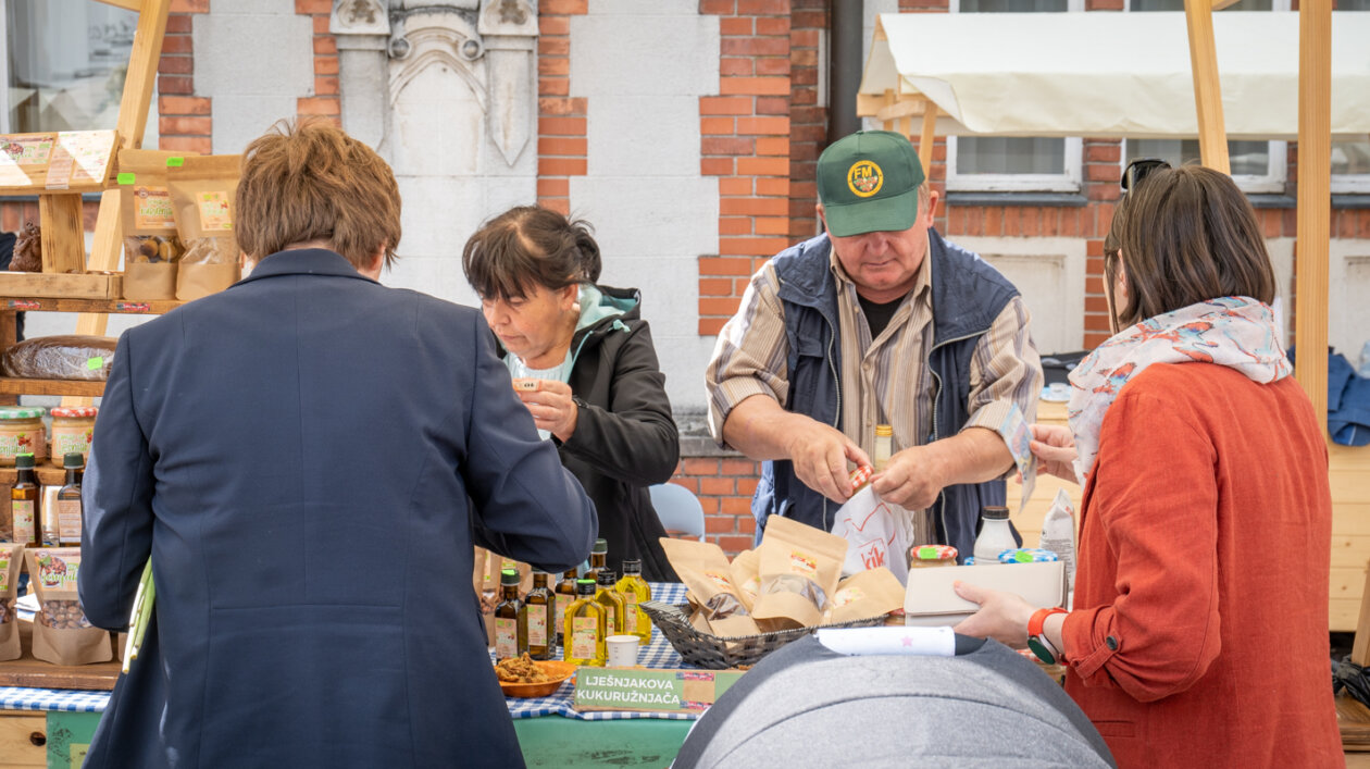 Obrtnička komora MŽ-8 Obrtnička komora MŽ-1